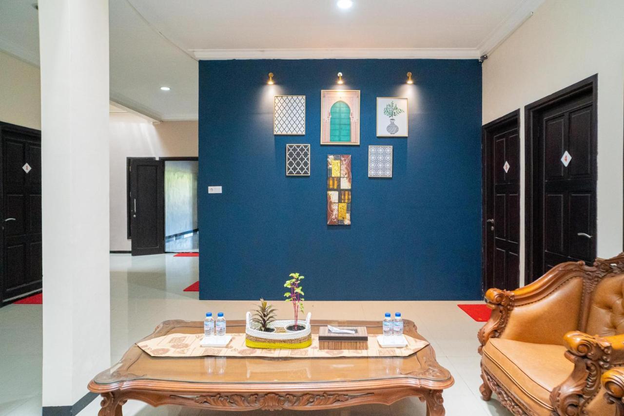 Reddoorz Syariah Near Marvel City Mall 2 Сурабая Экстерьер фото