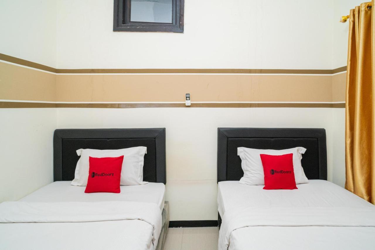 Reddoorz Syariah Near Marvel City Mall 2 Сурабая Экстерьер фото