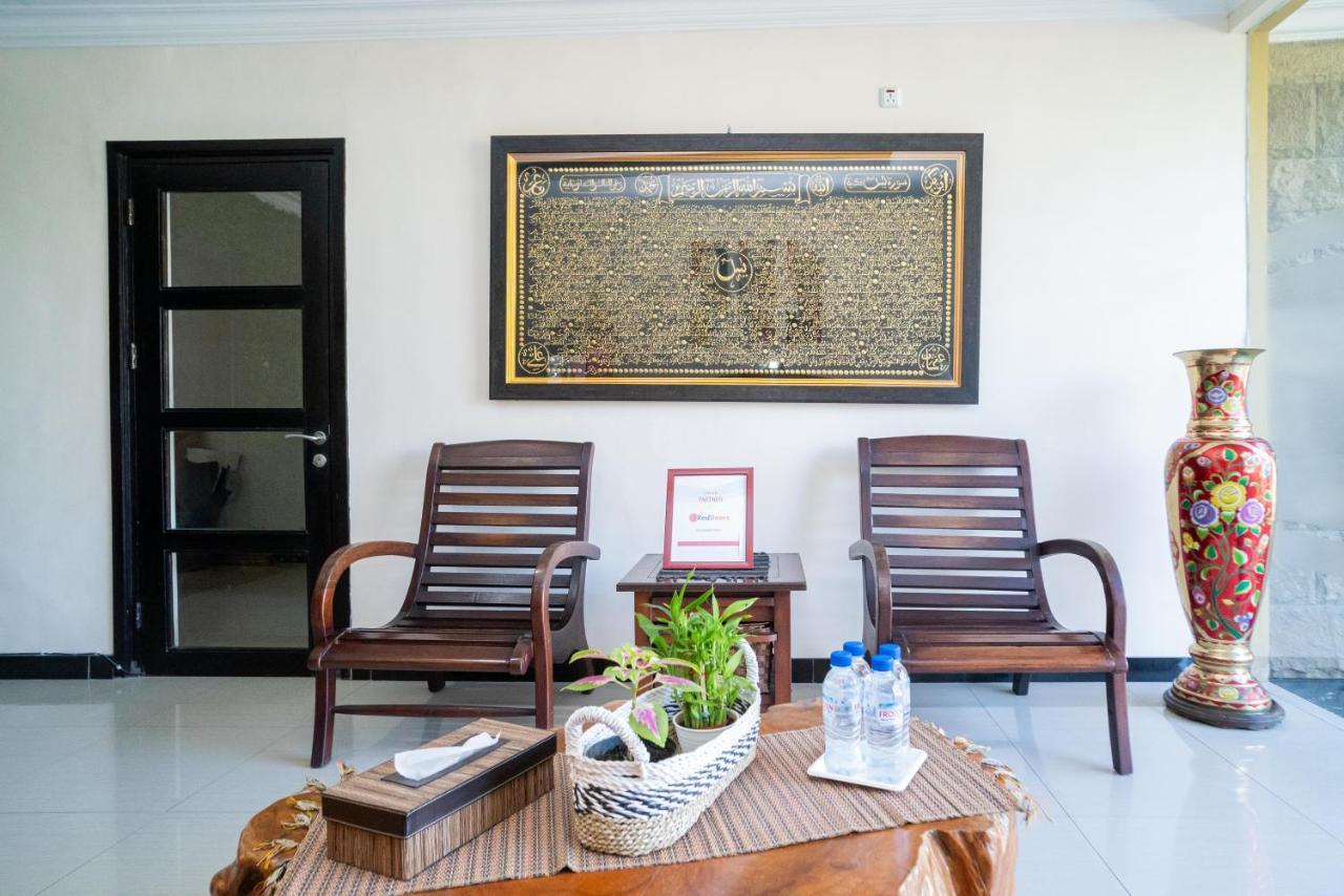Reddoorz Syariah Near Marvel City Mall 2 Сурабая Экстерьер фото